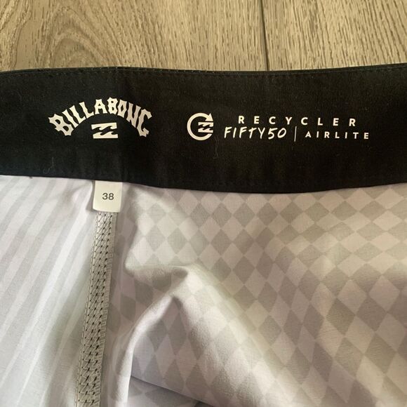 Billabong mens total performance board shorts - Picture 3 of 3